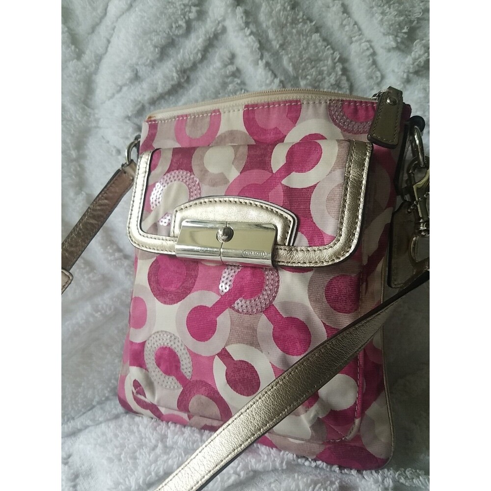 COACH Kristin OP ART Signature Sequin Swingpack Crossbody pink/tan Purse mint